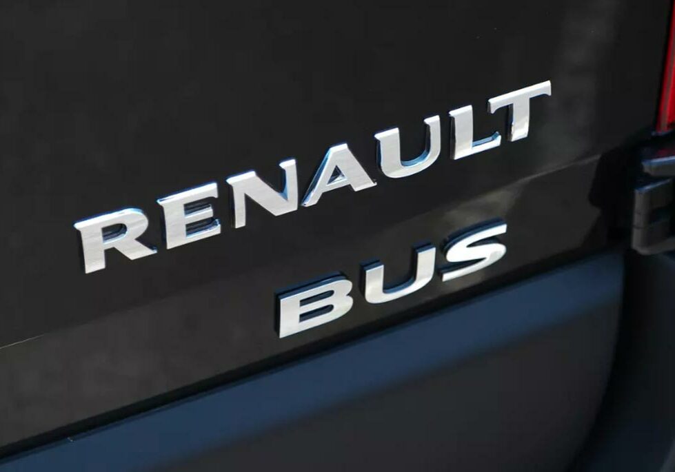 Renault bus